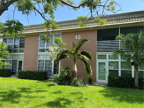 apt-104-40 Vista Gardens Trl, Vero Beach, FL, 32962-1740 | Card Image
