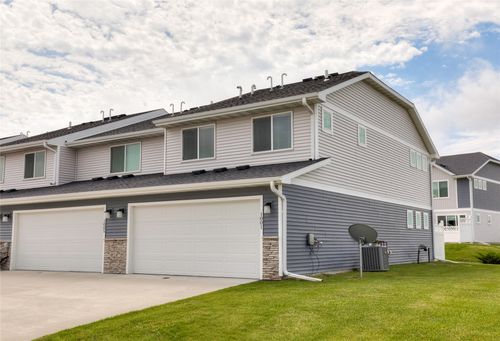 1001 Ne 58th Ln, Ankeny, IA, 50021-1218 | Card Image