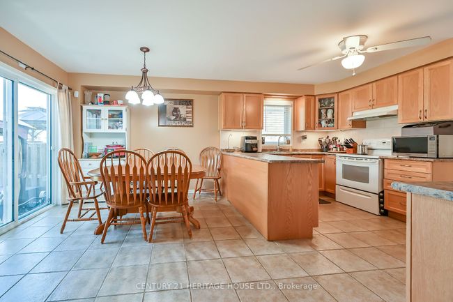 90 Barrett Ave, House other with 4 bedrooms, 4 bathrooms and 4 parking in Brantford ON | Image 5