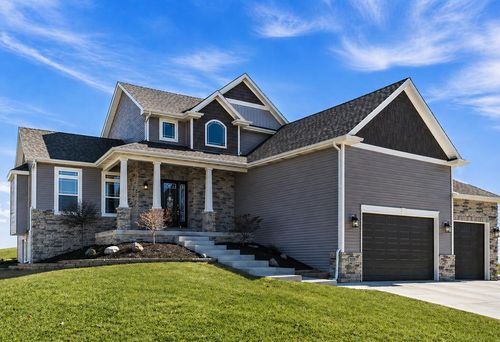 3104 Westwind Dr, Valparaiso, IN, 46385-7223 | Card Image