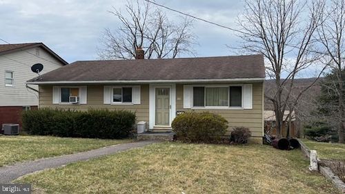 260 W Mechanic St, FROSTBURG, MD, 21532-1201 | Card Image