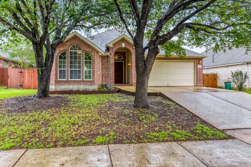 421 Racetrack Dr, Austin, TX, 78748-2566 | Card Image