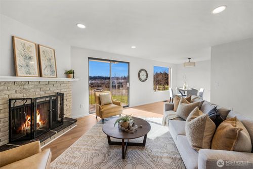 unit-a204-23301 Lakeview Dr, Mountlake Terrace, WA, 98043-2833 | Card Image