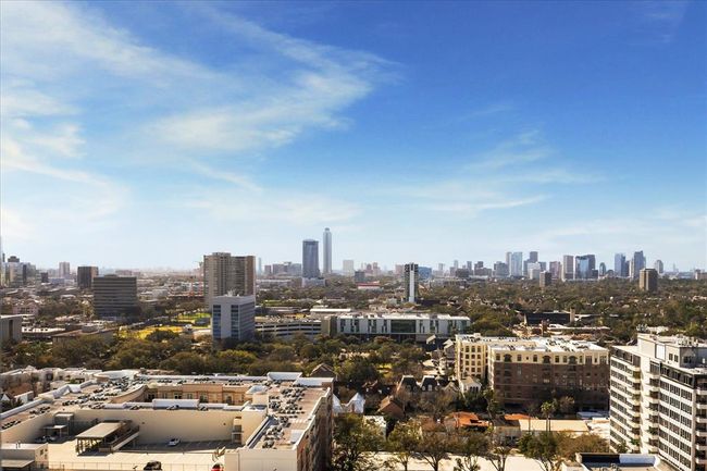 APT-17D - 2727 Kirby Dr, Condo with 2 bedrooms, 3 bathrooms and 3 parking in Houston TX | Image 25