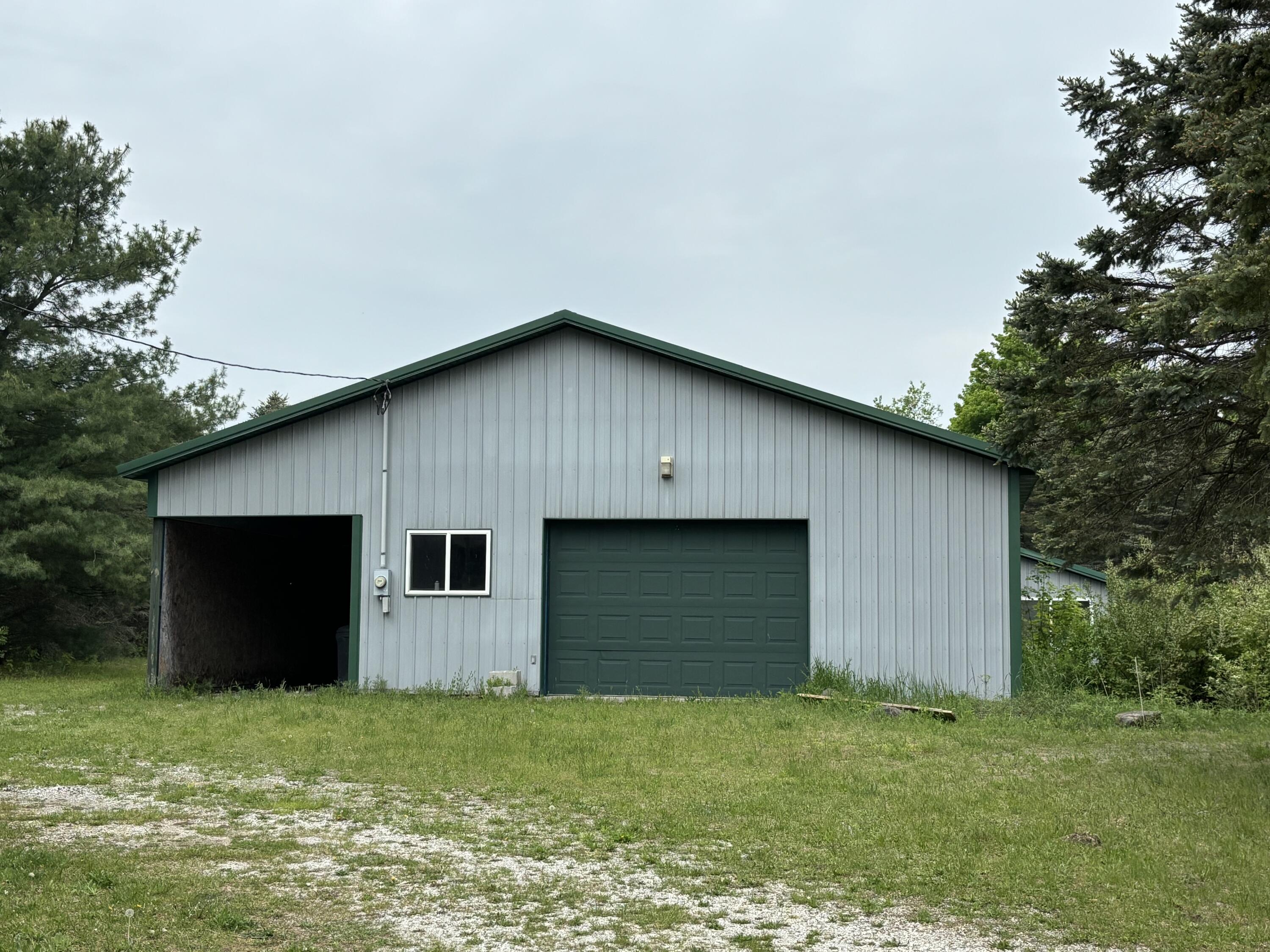 Hazel Rd, Hart, MI 49420