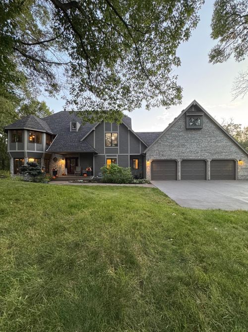 2801 Woods Trl N, Burnsville, MN, 55306-5259 | Card Image