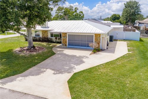 27 Sunset Dr, Sebastian, FL, 32958-3514 | Card Image