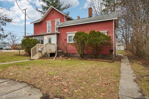 522 Fleming St, Howell, MI, 48843-2611 | Card Image