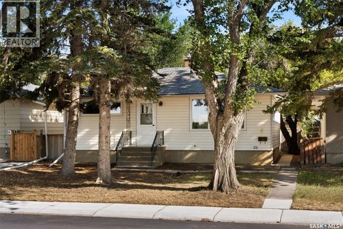 5 Dixon Cres, Regina, SK, S4N1V3 | Card Image