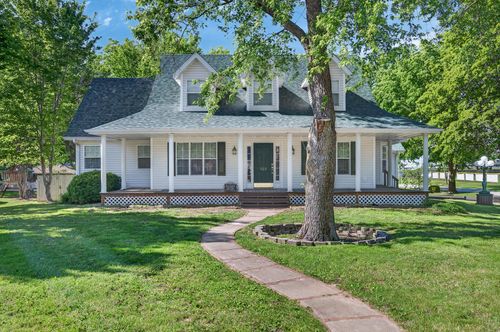 928 Julian St, Marshfield, MO, 65706-1146 | Card Image