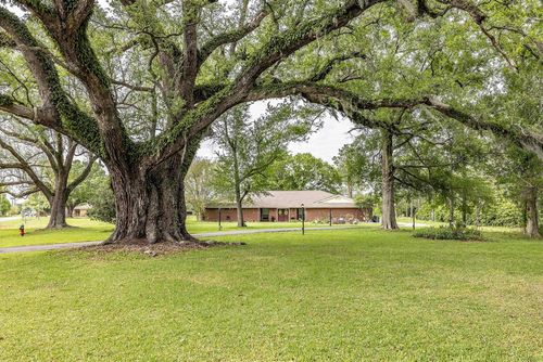 3902 Southdown Mandalay Rd, Houma, LA, 70360-3001 | Card Image