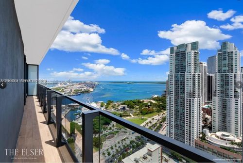 1518-398 Ne 5th St, Miami, FL, 33132-2053 | Card Image