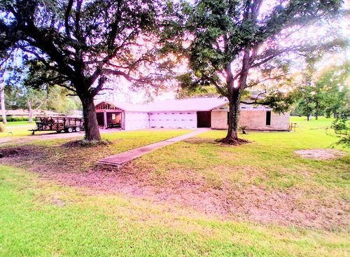 221 Tebo St, Ames, TX, 77575-6754 | Card Image