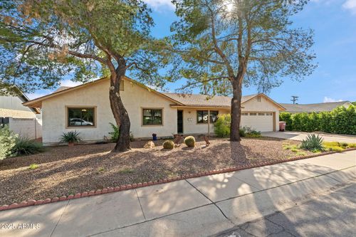 8611 E Vista Dr, Scottsdale, AZ, 85250-7443 | Card Image