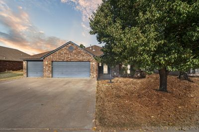 13071 E 132nd Street, House other with 3 bedrooms, 2 bathrooms and null parking in Collinsville OK | Image 1