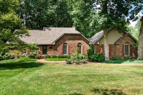 7600 Whispering Oaks Trl, Tipp City, OH, 45371-9226 | Card Image