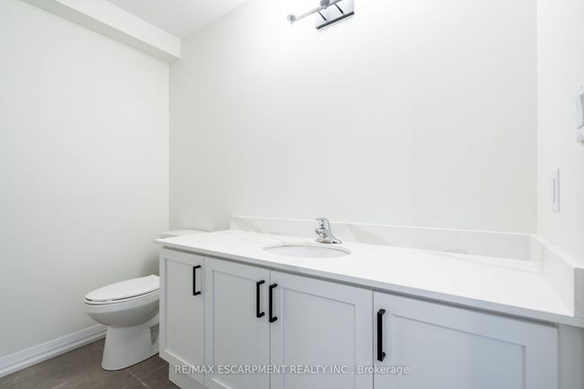 189 Lormont Blvd, House attached with 3 bedrooms, 3 bathrooms and 1 parking in Stoney Creek ON | Image 27