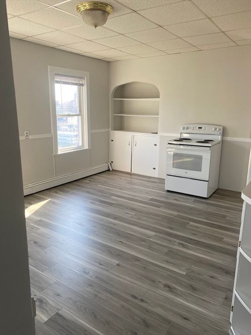 2-16 Shealey Ave, Brockton, MA, 02302-3531 | Card Image