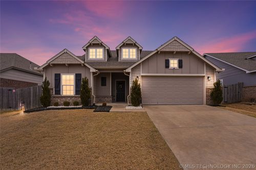 3908 W 103rd Pl S, Jenks, OK, 74037-7000 | Card Image
