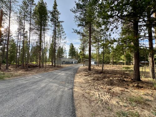 1965 Rector Dr, La Pine, OR, 97739-8988 | Card Image