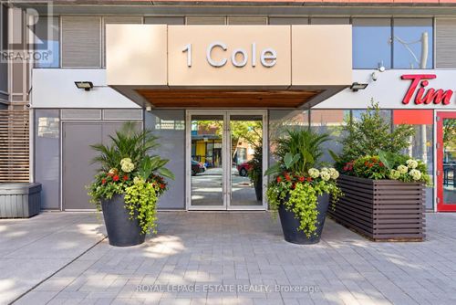 504-1 Cole Street, Toronto (Regent Park), ON, M5A4M2 | Card Image