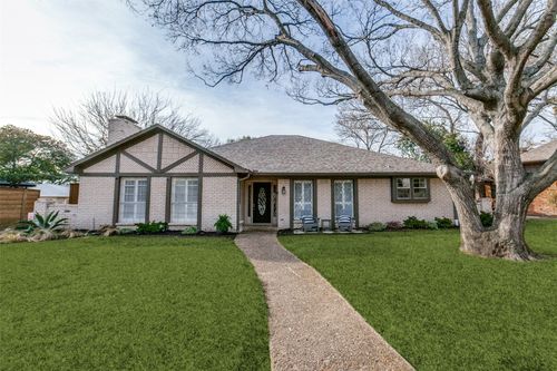 9203 Alta Oaks Drive, Dallas, TX, 75243 | Card Image