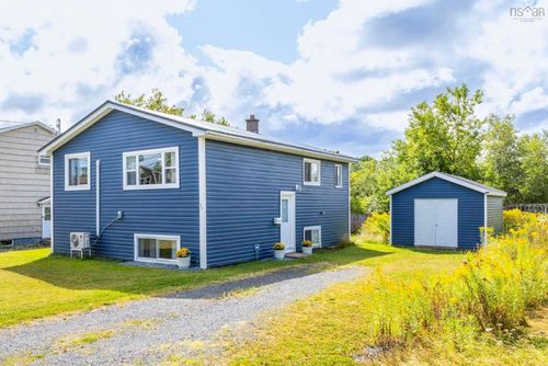 498 Birch St, New Glasgow, NS, B2H1Y1 | Card Image