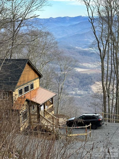 188 Bear Track Trl, Maggie Valley, NC, 28751-0886 | Card Image