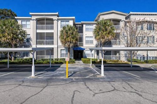 unit-305-3000 Laurel Park Ln, KISSIMMEE, FL, 34741-7799 | Card Image