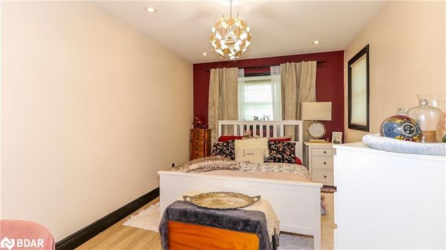 20 Manett Cres, House other with 3 bedrooms, 4 bathrooms and 5 parking in Brampton ON | Image 15