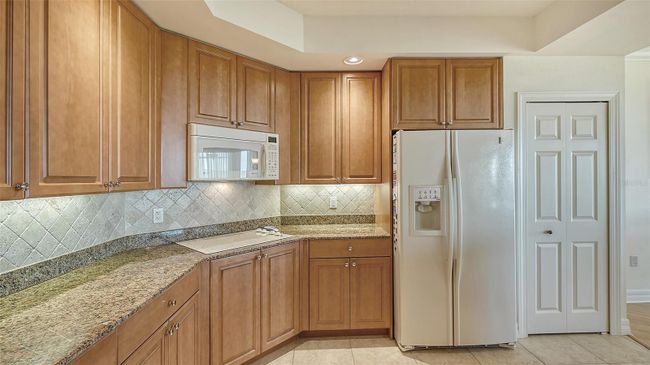 APT-603 - 409 N Point Rd, Condo with 3 bedrooms, 3 bathrooms and null parking in OSPREY FL | Image 24