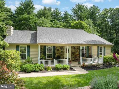 35 Coventry Ln, State College, PA, 16803-1804 | Card Image