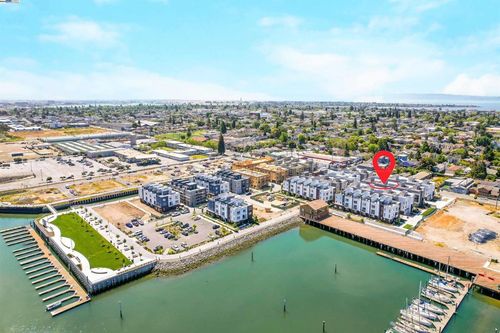 2021 Stanford St, Alameda, CA, 94501-1590 | Card Image