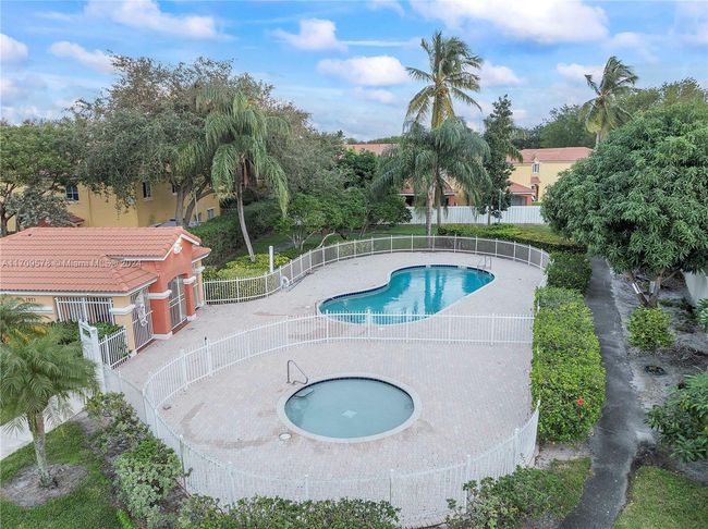 10307 Sw 20 Th St, Townhouse with 3 bedrooms, 3 bathrooms and null parking in Miramar FL | Image 20