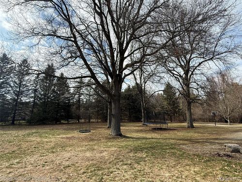 5049 Smokey Hollow Ln, Clarkston, MI, 48348-3146 | Card Image