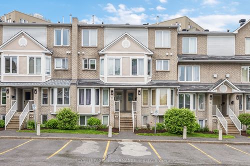 1668 Locksley Lane, Gloucester, ON, K1J1B6 | Card Image