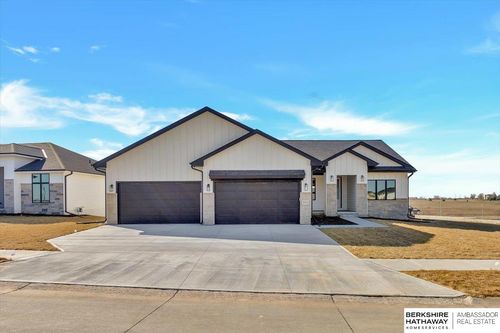 5510 N 212th Ave, Elkhorn, NE, 68022-4999 | Card Image