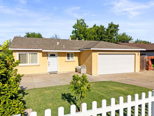 7346 Holbrook Way, North Highlands, CA, 95660-2725 | Card Image