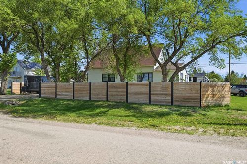 780 Railway Ave, Elbow, SK, S0H1J0 | Card Image
