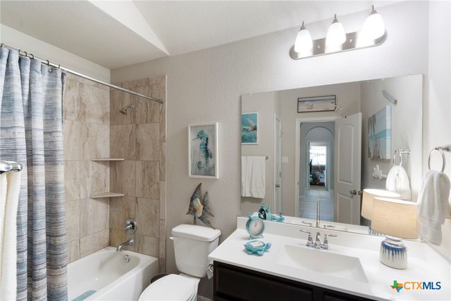 521 Kirkhill St, House other with 4 bedrooms, 2 bathrooms and null parking in Hutto TX | Image 21