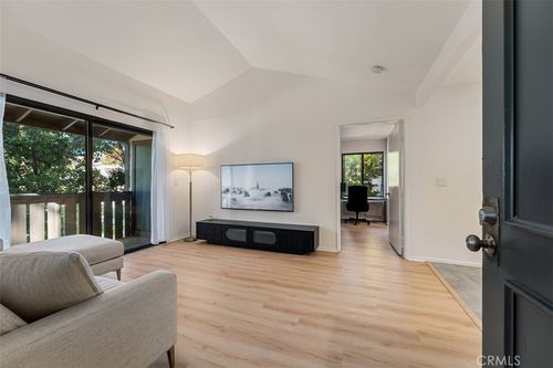 344-20702 El Toro, Lake Forest, CA, 92630 | Card Image