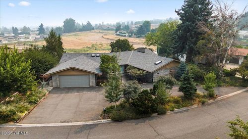 819 N Conestoga Blvd, Yakima, WA, 98908-2420 | Card Image