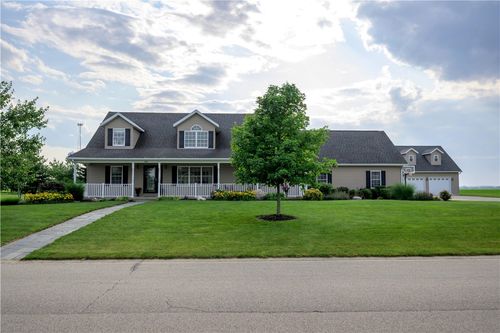 411 N Pointe Dr, Dieterich, IL, 62424-1064 | Card Image