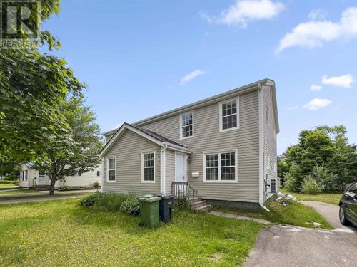 204 Belvedere Ave, Charlottetown, PE, C1A2Z3 | Card Image