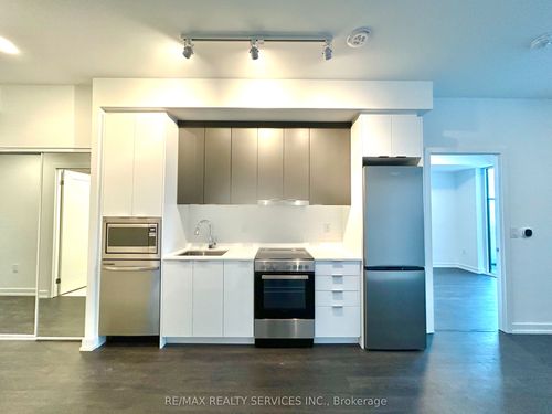 9763 Markham Rd, Markham, ON, L6E0E5 | Card Image