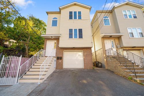 71 Woodlawn Ave, Jersey City, NJ, 07305-3105 | Card Image