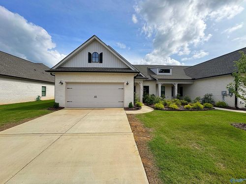 463 Raleigh Elm Dr Sw, Huntsville, AL, 35824-3514 | Card Image