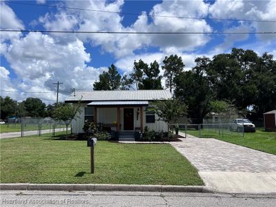 601 S 10th Avenue, House other with 2 bedrooms, 2 bathrooms and null parking in Wauchula FL | Image 1