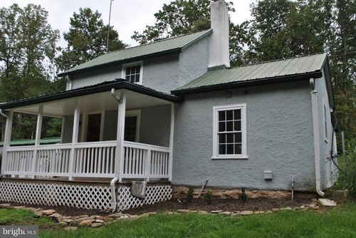 5569 Free State Rd, MARSHALL, VA, 20115-2522 | Card Image
