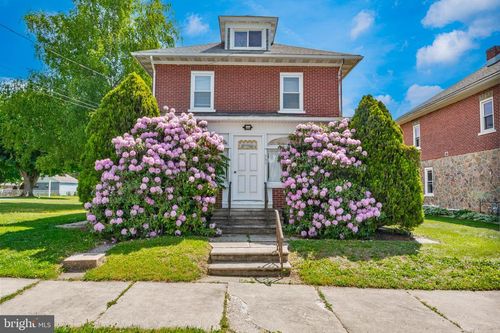 337 N 5th St, Lehighton, PA, 18235-1303 | Card Image